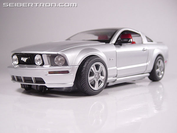 Transformers News: Top 5 Best Disguised Robots Amongst Transformers Toys
