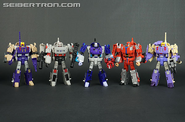 Transformers News: New Galleries: Transformers X Street Fighter Ryu, Vega, Ken and Chun-Li Transformers News: New Galleries: Transformers X Street Fighter Ryu, Vega, Ken and Chun-Li