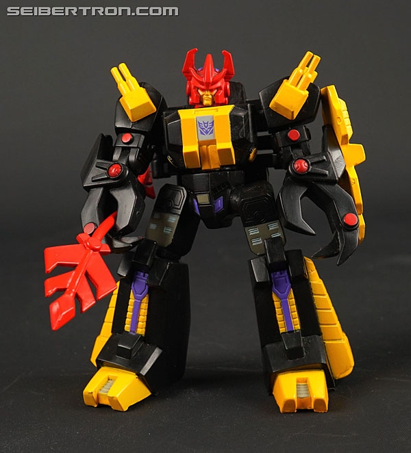 Transformers News: New Galleries: Heroes of Cybertron Metroplex and SCF Black Zarak Transformers News: New Galleries: Heroes of Cybertron Metroplex and SCF Black Zarak