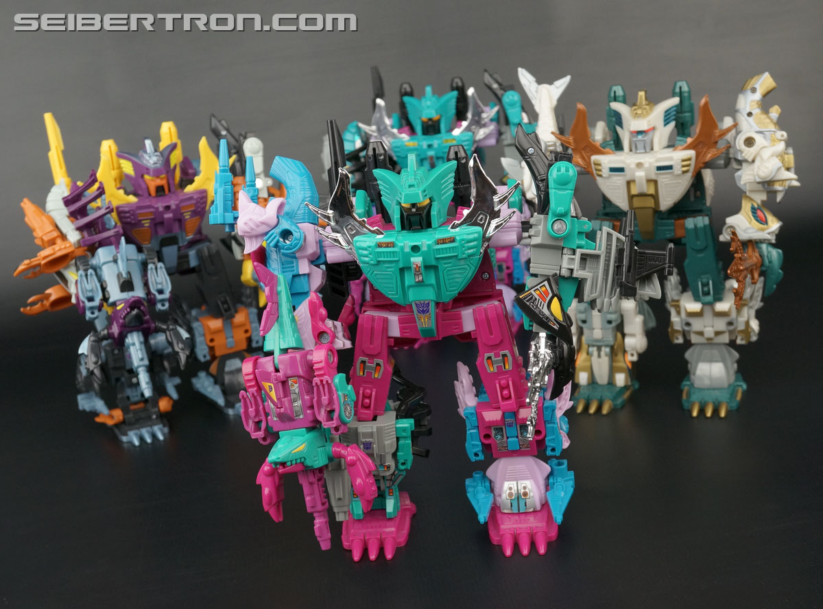 Transformers G1 Commemorative Series Piranacon (Reissue) (Image #107 of 108)