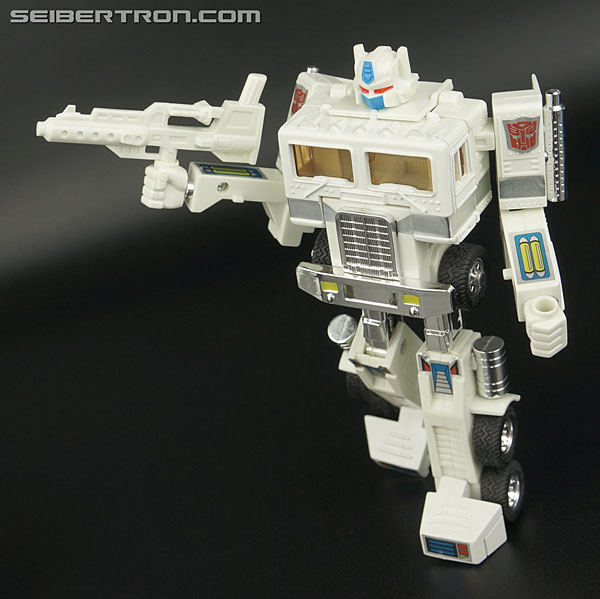Transformers News: New Galleries: Commemorative Series Perceptor, Skids, and Ultra Magnus