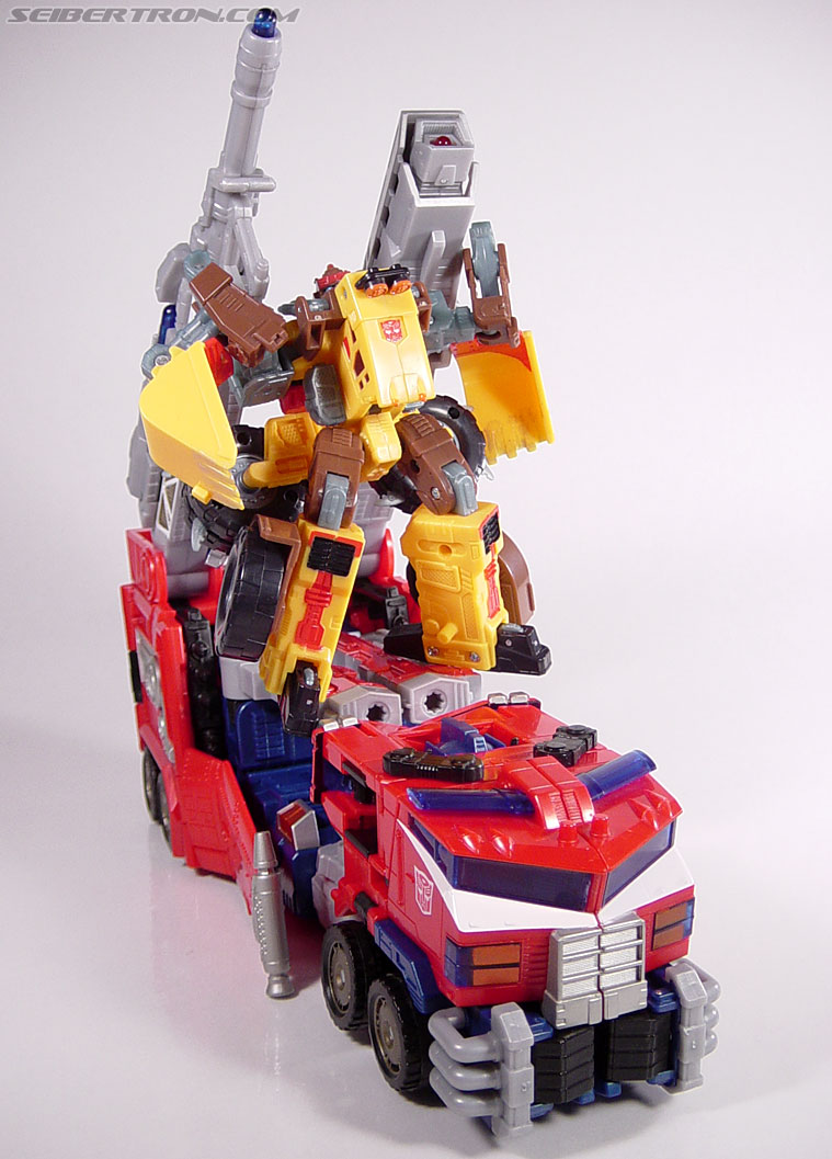 Transformers Cybertron Optimus Prime (Galaxy Convoy) (Image #46 of 276) Transformers Cybertron Optimus Prime (Galaxy Convoy) (Image #46 of 276)
