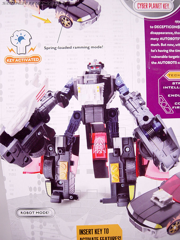 Transformers Cybertron Runamuck (Runabout) (Image #15 of 121) Transformers Cybertron Runamuck (Runabout) (Image #15 of 121)