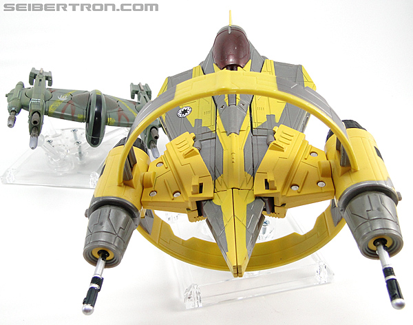 Star Wars Transformers Anakin Skywalker (Jedi Starfighter with Hyperspace Docking Ring) (Image #37 of 131)
