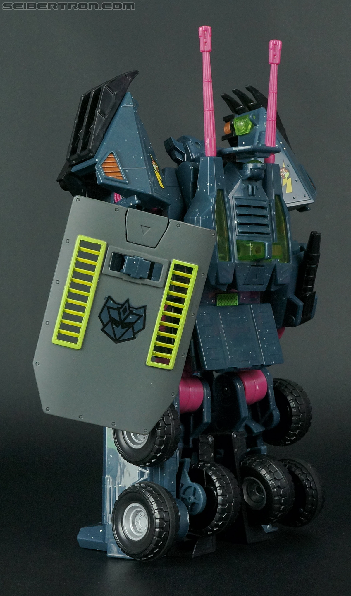 Transformers Convention &amp; Club Exclusives Clench (Image #138 of 224)