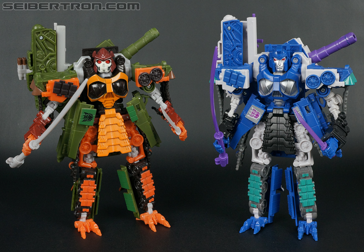Transformers Convention & Club Exclusives Gigatron (Overlord) (Image #156 of 188) Transformers Convention & Club Exclusives Gigatron (Overlord) (Image #156 of 188)
