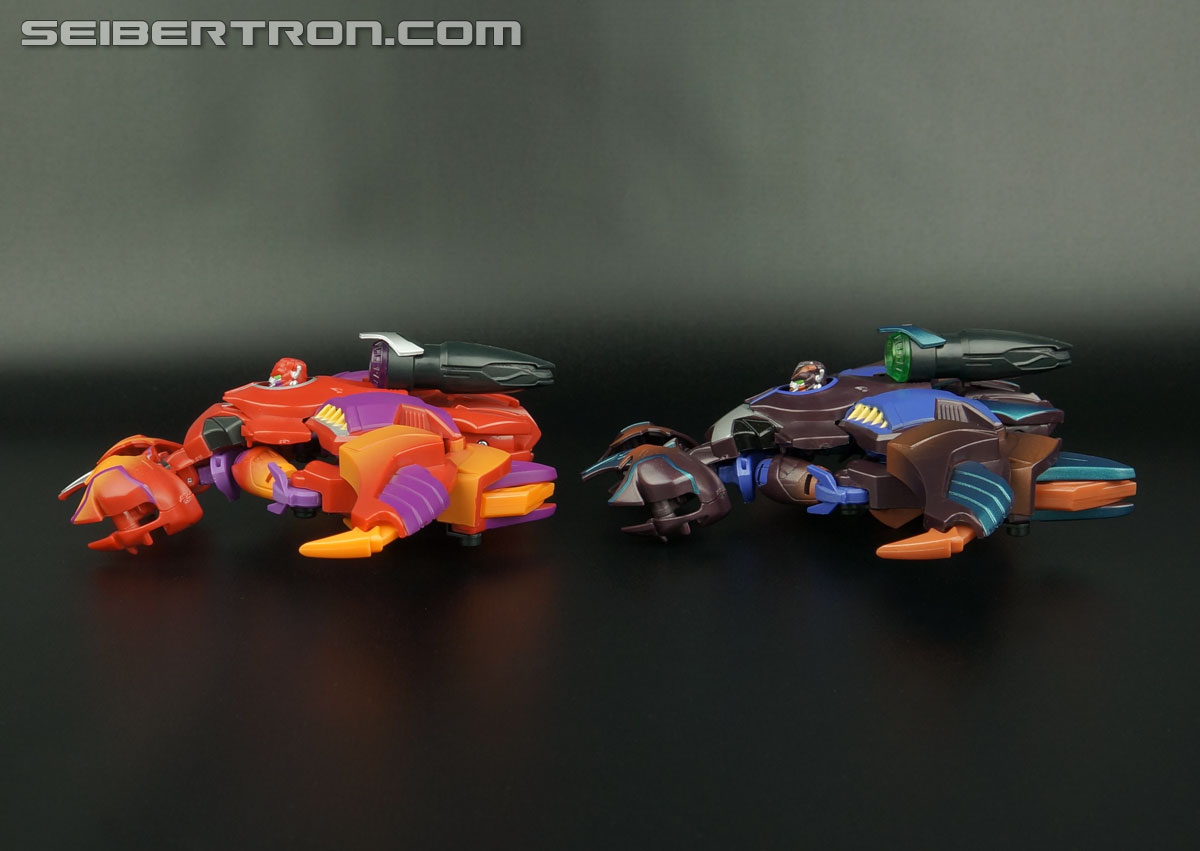 Transformers Convention &amp; Club Exclusives Pirate Hunter (The Hunter (Shokaract)) (Image #26 of 137)