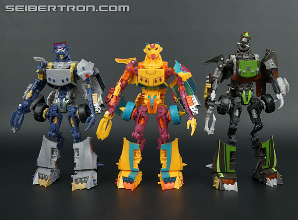 Transformers News: New Club Subscription Gallery: Deluxe Circuit Re: New Club Subscription Gallery: Deluxe Circuit