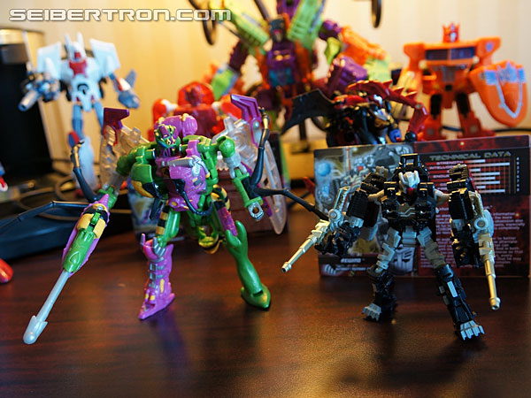 Transformers News: New Galleries and Video: Club Subscription Service Thrustinator and Rewind