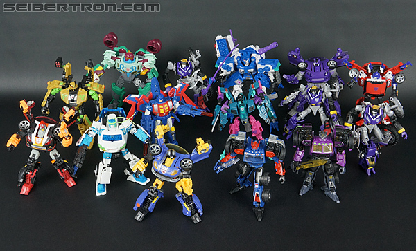 Transformers Convention &amp; Club Exclusives Metalhawk (Image #147 of 153)