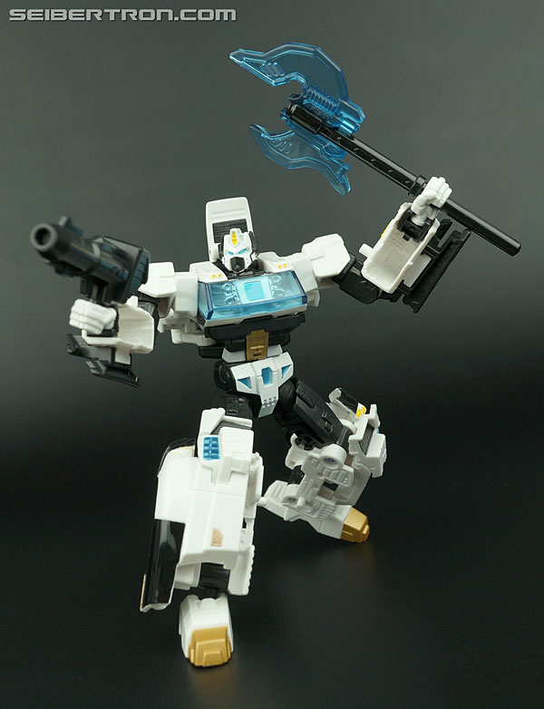 Transformers News: New Gallery: Collectors' Club Exclusive Nova Prime