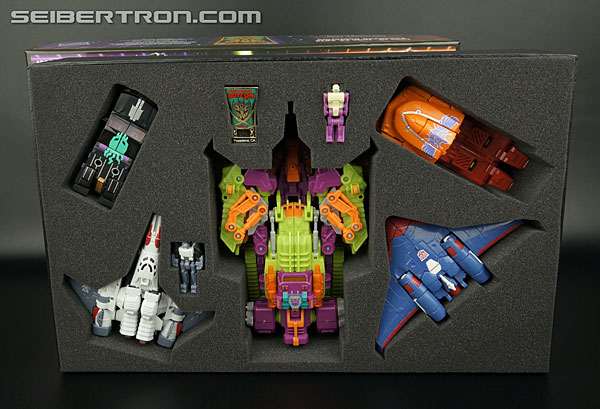 Transformers News: New Galleries: BotCon 2014 Scorponok, Cannonball, Ferak, Ginrai, Devcon and more! Transformers News: New Galleries: BotCon 2014 Scorponok, Cannonball, Ferak, Ginrai, Devcon and more!