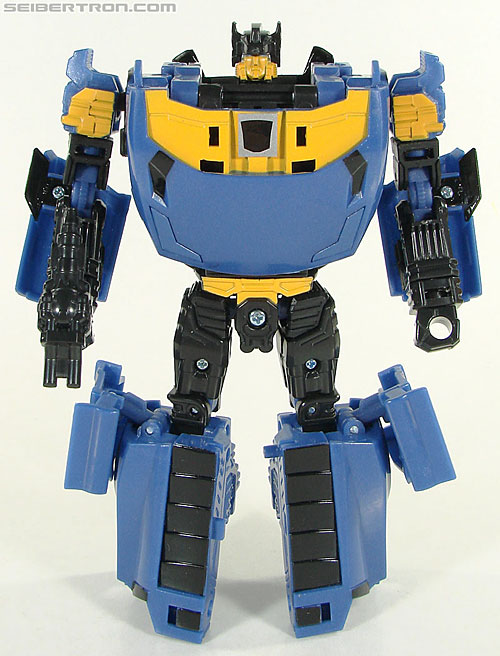 Transformers News: Collector's Club Exclusive Punch / Counterpunch Gallery Now Online! Image