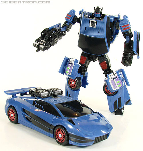 Transformers News: Collector's Club Exclusive Punch / Counterpunch Gallery Now Online! Image