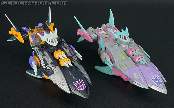 Transformers Convention &amp; Club Exclusives Sharkticon: Land Shark (Image #53 of 157)