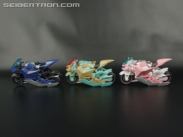 Transformers News: New Gallery: Transformers Collectors' Club Timelines Transmutate