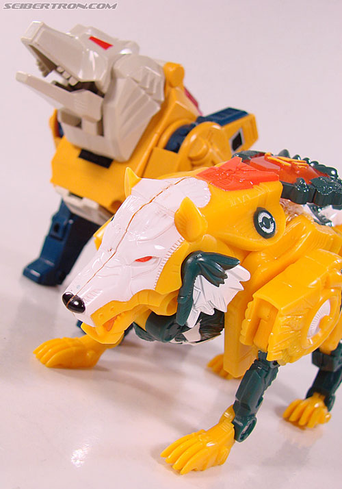 Transformers Convention &amp; Club Exclusives Weirdwolf (Image #41 of 125)