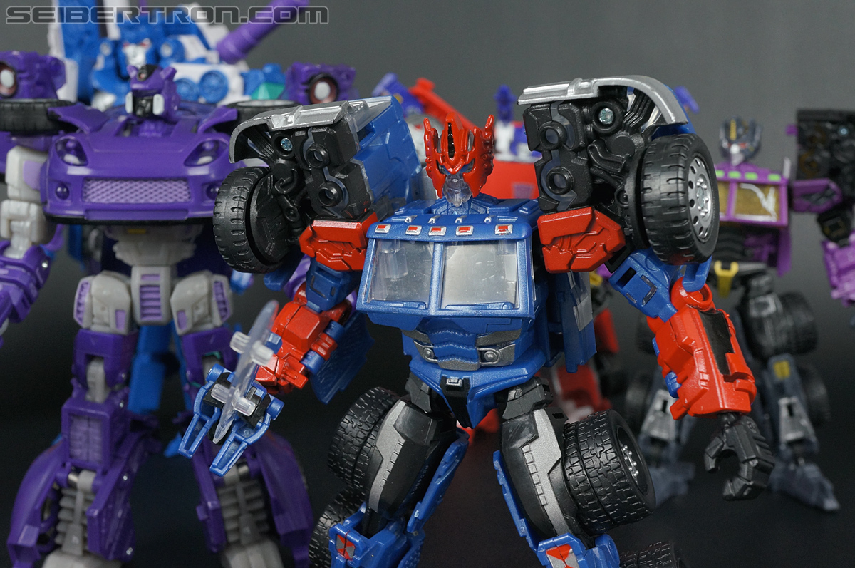 Transformers Convention &amp; Club Exclusives Ultra Magnus (Shattered Glass) (Image #130 of 142)
