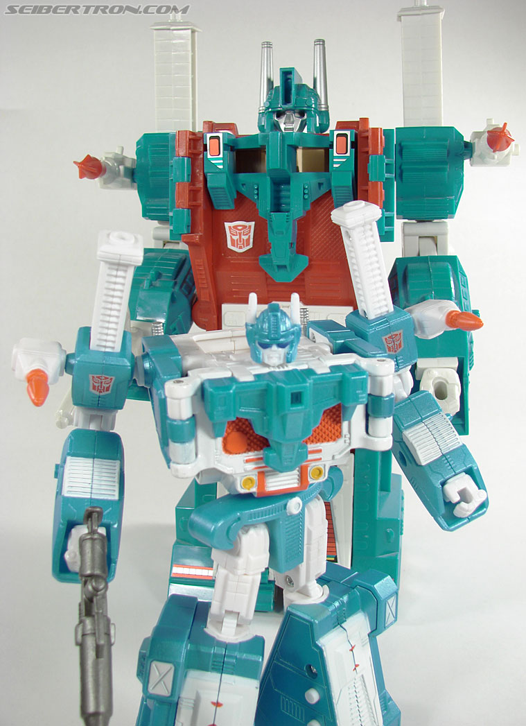 Transformers Titanium Series Ultra Magnus (Image #100 of 121)