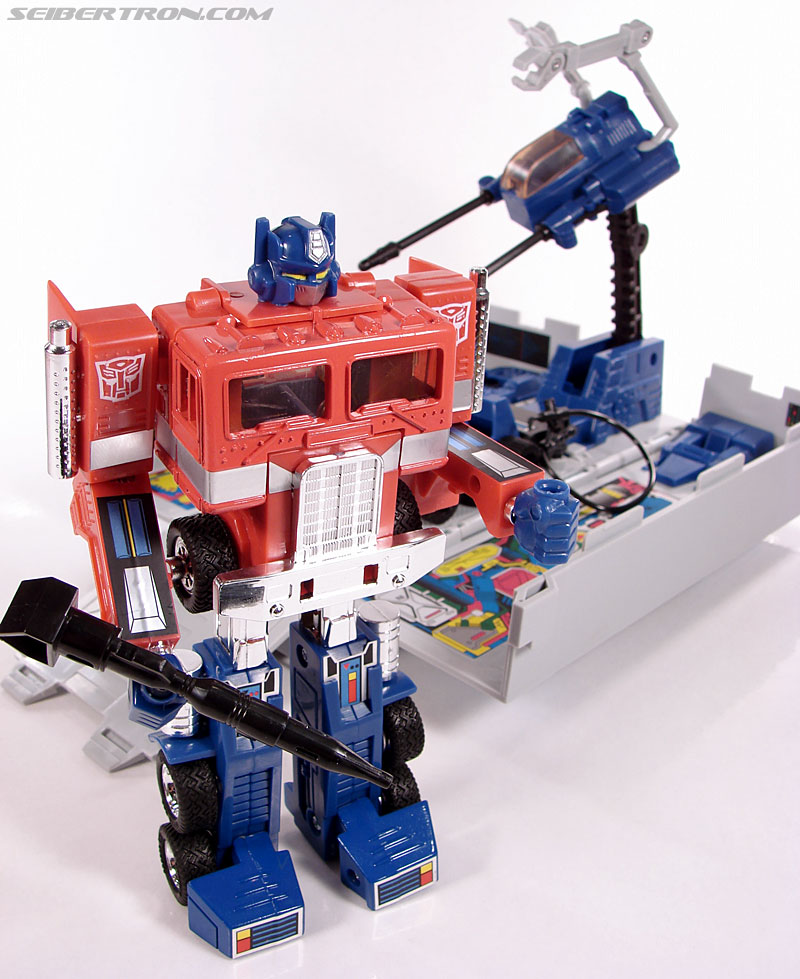 Transformers Classics Optimus Prime (25th Anniversary) (Image #260 of 267)