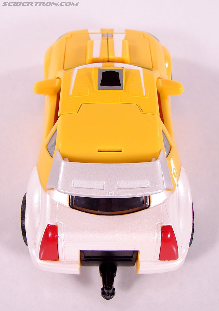 Transformers Classics Bumblebee (Bumble) (Image #21 of 93) Transformers Classics Bumblebee (Bumble) (Image #21 of 93)