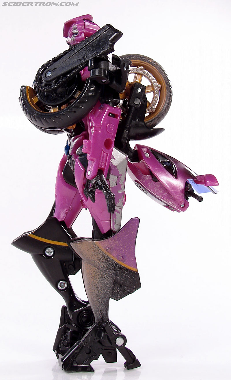 Transformers (2007) Battle Damaged Arcee (Image #46 of 72) Transformers (2007) Battle Damaged Arcee (Image #46 of 72)