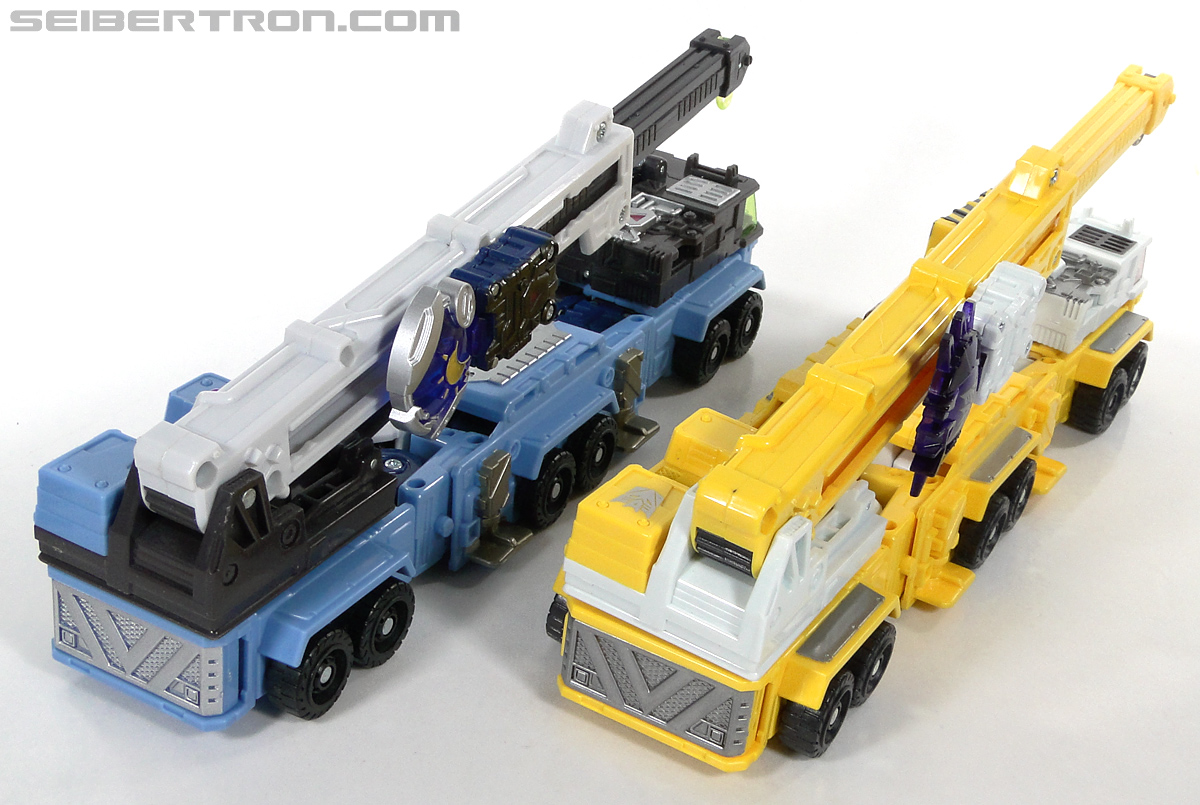 Transformers (2007) Mudflap (Image #60 of 154)