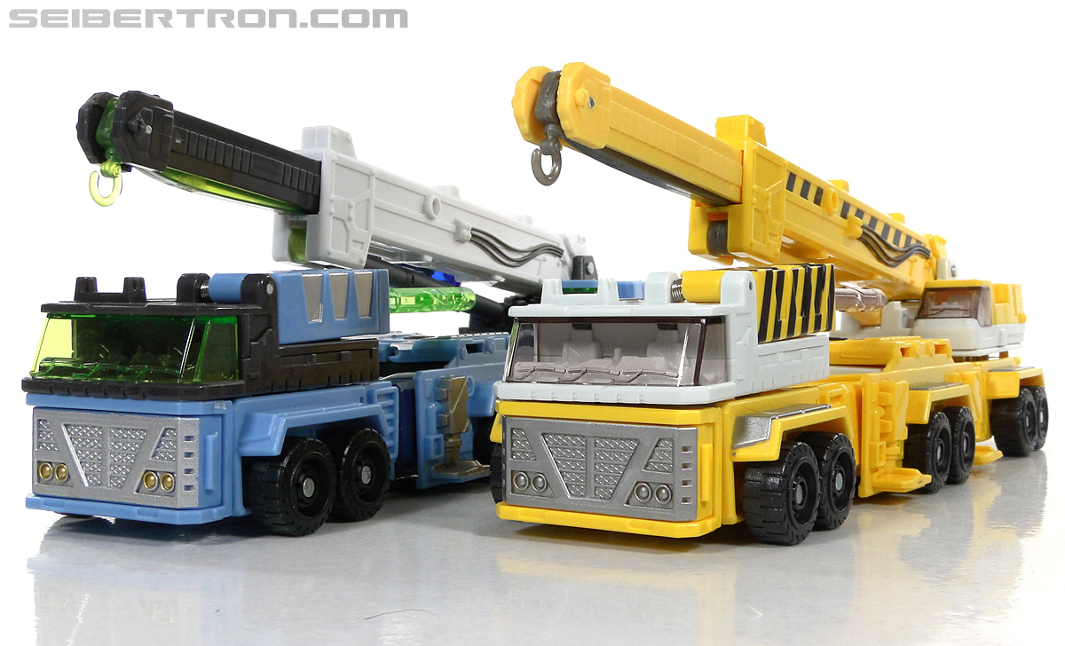 Transformers (2007) Mudflap (Image #62 of 154)