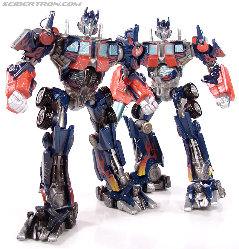 Transformers (2007) Battle Damaged Optimus Prime (Robot Replicas) (Image #36 of 37)