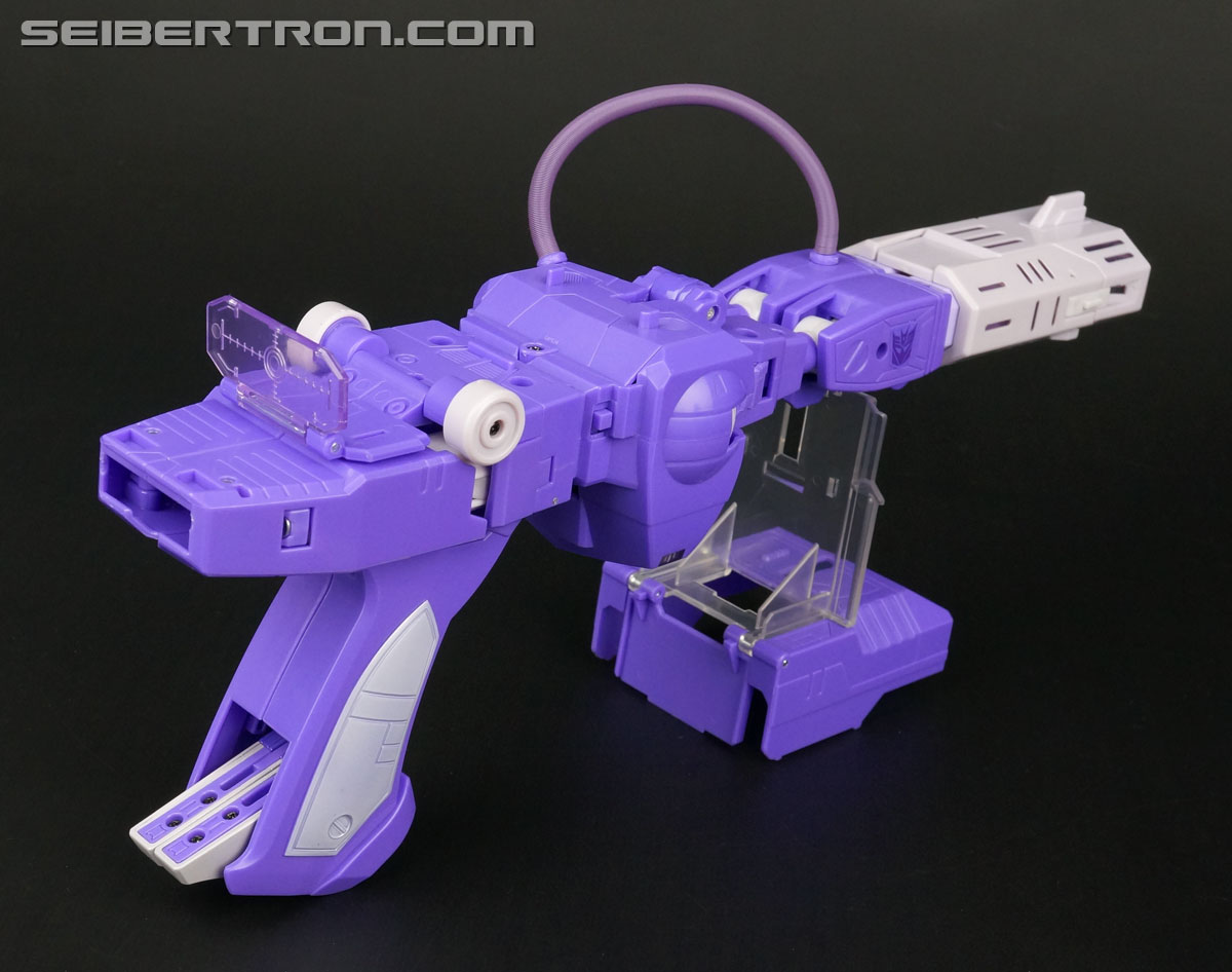 Transformers Masterpiece Shockwave (Laserwave) (Image #59 of 306) Transformers Masterpiece Shockwave (Laserwave) (Image #59 of 306)