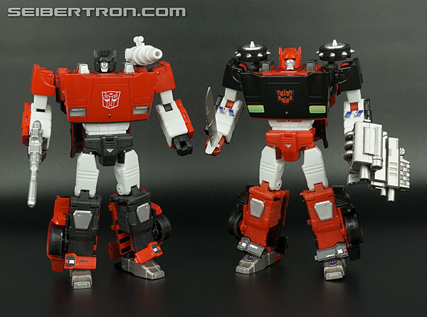 Transformers News: New Galleries: Masterpiece MP-12G G-2 Lambor (G2 Sideswipe) and MP-12 Lambor (G1 Sideswipe) Transformers News: New Galleries: Masterpiece MP-12G G-2 Lambor (G2 Sideswipe) and MP-12 Lambor (G1 Sideswipe)