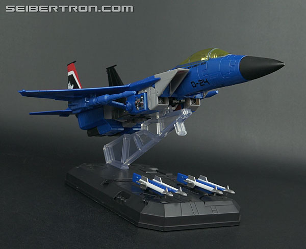 Transformers News: New Galleries: Hasbro Masterpiece Thundercracker and MP-01 Acid Storm