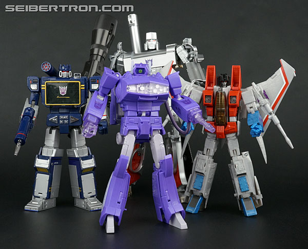 Transformers News: New Gallery: Transformers Masterpiece MP-29 Destron Laserwave (Shockwave)