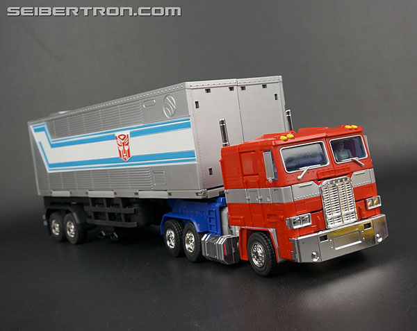 Transformers News: New Gallery: Hasbro Masterpiece Optimus Prime (MP-10) Transformers News: New Gallery: Hasbro Masterpiece Optimus Prime (MP-10)