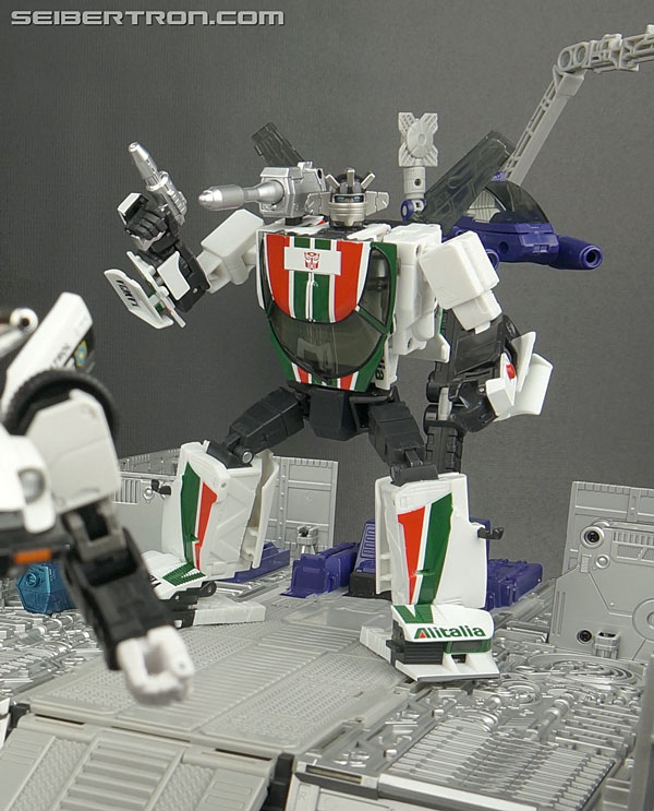 Transformers News: 2014 Seibertron.com Year in Review - A Thrilling Transformers Tale