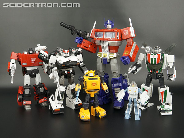 Transformers News: New Galleries: Masterpiece MP-21 Bumblebee with Exo-Suit Transformers News: New Galleries: Masterpiece MP-21 Bumblebee with Exo-Suit