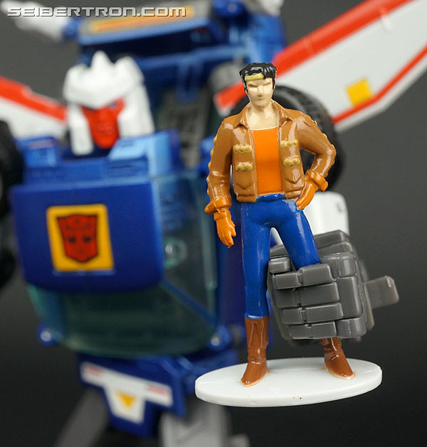 Transformers News: New Galleries: Masterpiece MP-25 Tracks and QT-17 Tracks