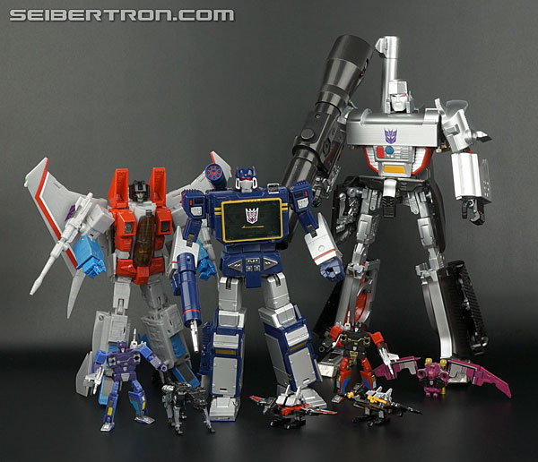 Transformers News: New Galleries: Takara Tomy Masterpiece Soundwave, Condor, Jaguar, Rumble, Frenzy and Buzzsaw Transformers News: New Galleries: Takara Tomy Masterpiece Soundwave, Condor, Jaguar, Rumble, Frenzy and Buzzsaw