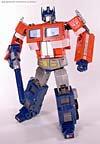 Transformers Masterpiece Optimus Prime (20th Anniversary DVD) - Image #101 of 183