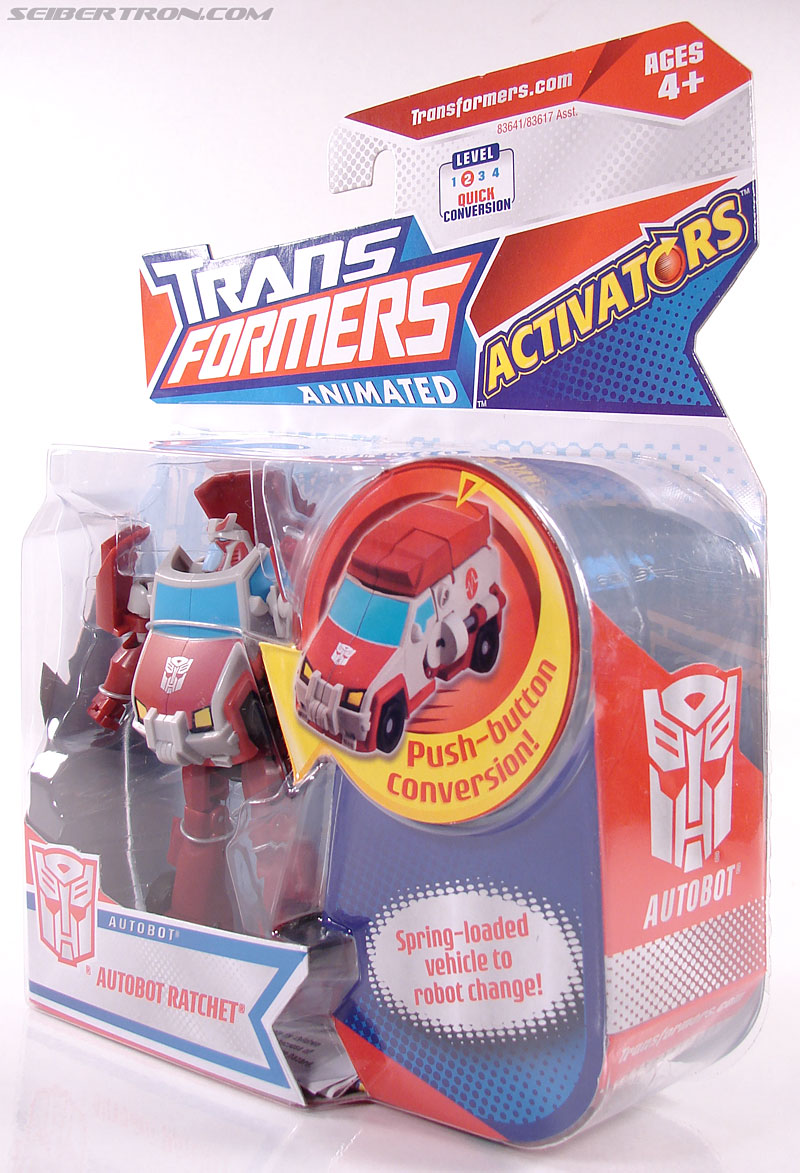 Transformers Animated Ratchet (Image #10 of 78) Transformers Animated Ratchet (Image #10 of 78)
