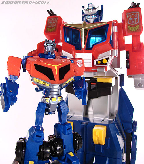 New Toy Galleries - Activators Armor Up Optimus Prime and Battlefield Bumblebee