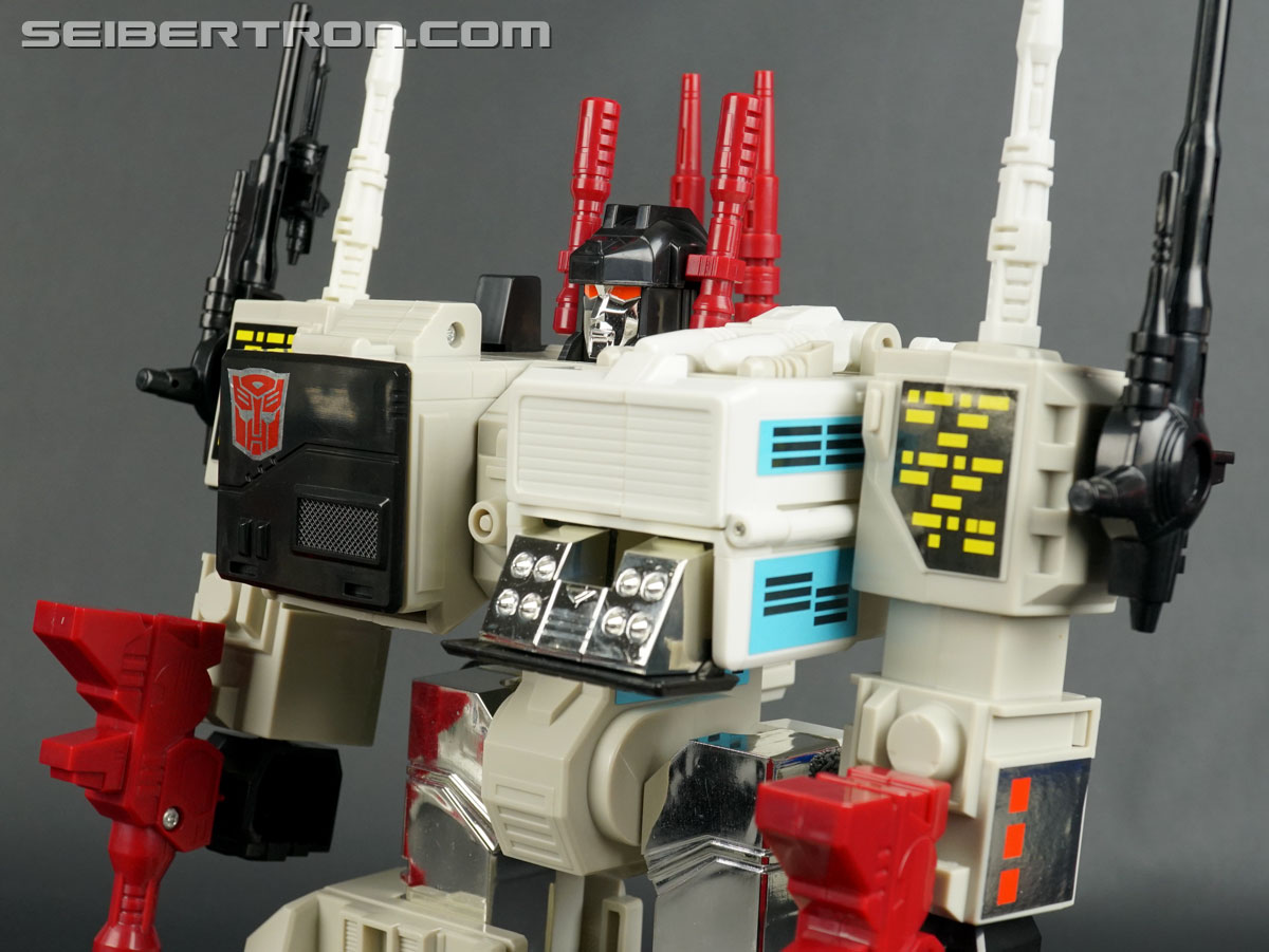 Transformers Encore Metroplex (Reissue) (Image #114 of 163)