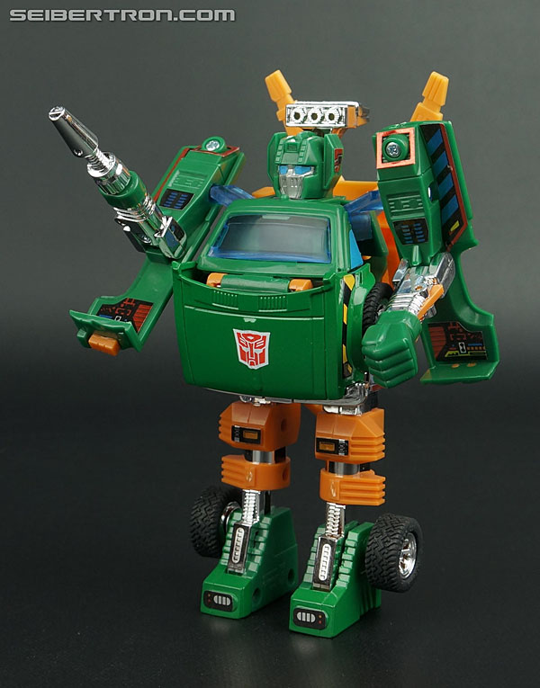 Transformers News: New Galleries: Takara Tomy Transformers Encore Hoist and Trailbreaker