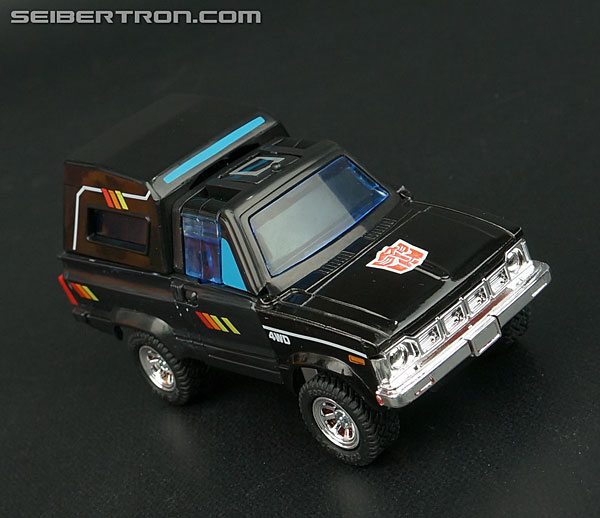 Transformers News: New Galleries: Takara Tomy Transformers Encore Hoist and Trailbreaker