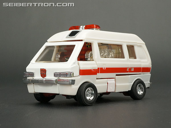 Transformers News: New Galleries: Encore Ironhide & Ratchet, e-Hobby Black Ironhide & Green Ratchet & DOTM Cannon Force