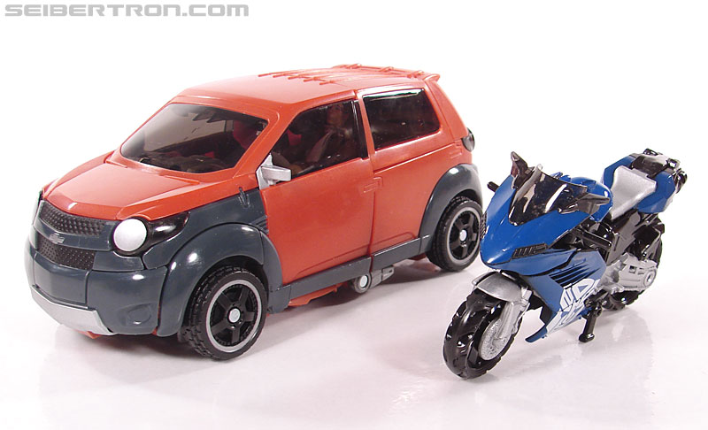 Transformers Revenge of the Fallen Chromia (Image #1 of 94)