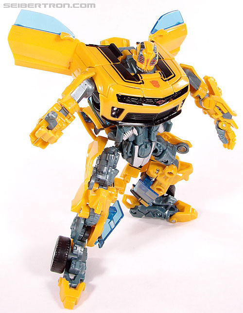 New Toy Galleries: NEST Battlefield Bumblebee and Infiltration