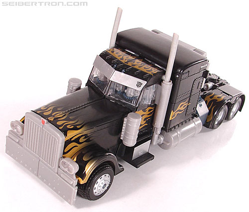Transformers News: New Toy Galleries: Shadow Command Megatron, Black Optimus Prime and Stealth Bumblebee Image