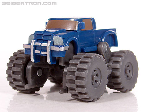 New ROTF Legends Class Galleries: PA Optimus Prime, Wheelie, Soundwave & Bluesteel Sideswipe