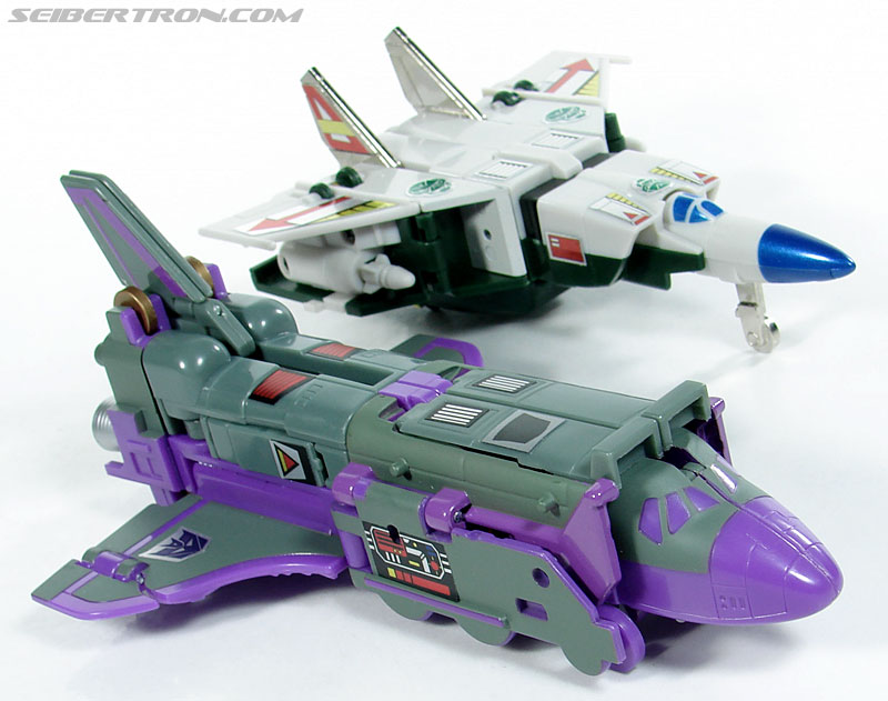 Transformers e-Hobby Exclusives Astrotrain (Image #34 of 132)